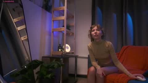 Caroline but call me Carrie online show from December 5, 11:30 am