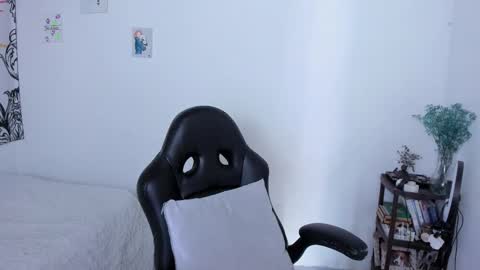 Sofia online show from February 25, 4:10 pm