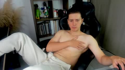 know me online show from October 16, 12:49 pm