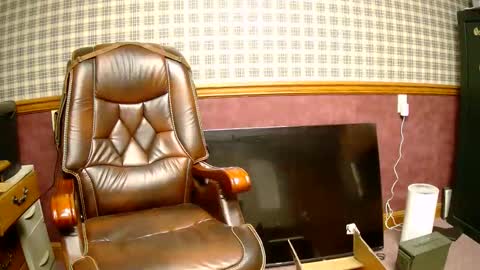 Tohiptwoquit online show from November 13, 4:37 am