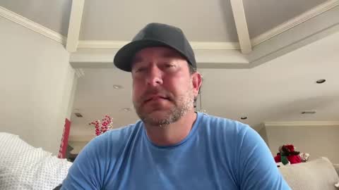 Snapshot of justfitnfun chatting on December 16, 5:11 pm justfitnfun online show from December 16, 5:11 pm