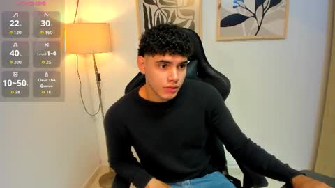 justin_payn14 online show from July 10, 12:21 pm