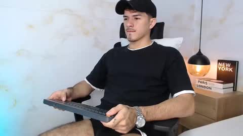 Justin online show from December 2, 7:56 pm