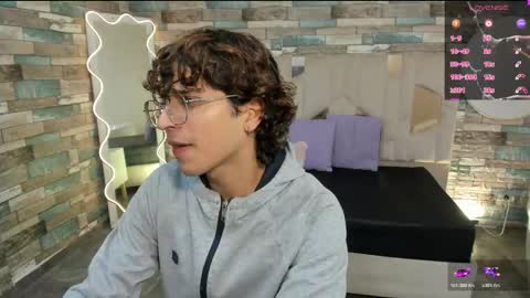  justin  online show from April 19, 11:33 am