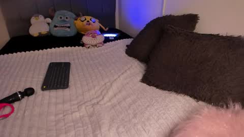 Justin online show from February 13, 11:57 am