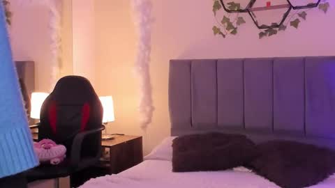 Justin online show from September 24, 11:28 am