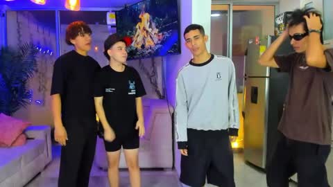 justingtime21 online show from May 23, 5:36 am