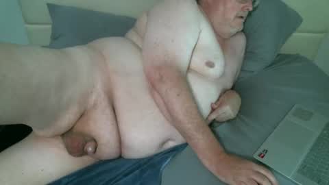 justmedm64 online show from April 13, 2:38 am