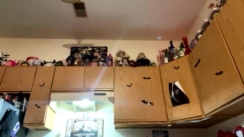 Aki Kim online show from September 27, 8:28 pm