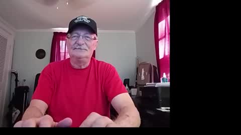 kabriggs136 online show from October 31, 7:58 pm