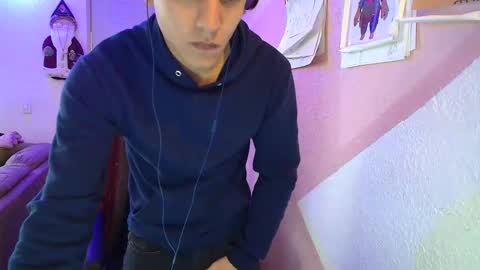 kael_art_d online show from December 19, 4:46 pm