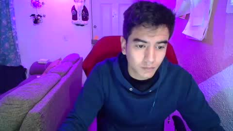 kael_art_d online show from December 21, 12:38 pm