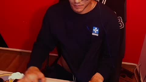 kael_art_d online show from September 22, 4:05 am