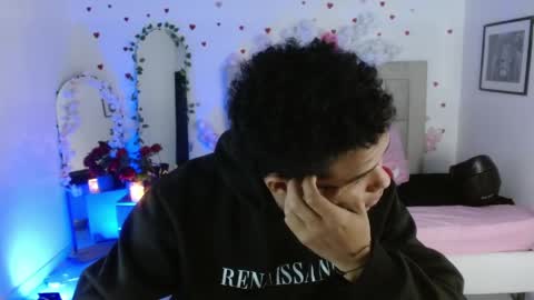 kael_fox online show from April 15, 7:38 pm