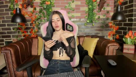 KAELY ANGELS online show from January 7, 7:17 pm
