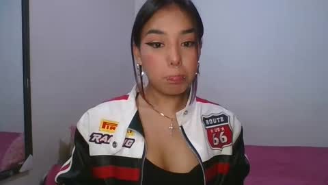 KAHELIINDEPENDENT MODEL online show from January 15, 1:34 am