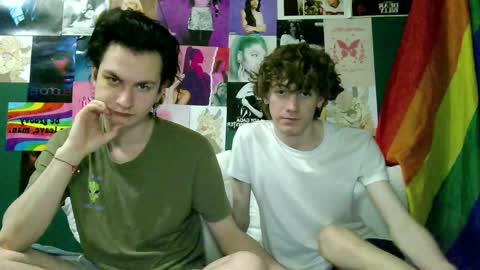 KaiandCalvin online show from January 24, 4:28 pm