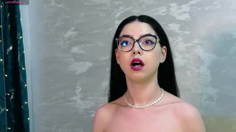 Kaila Lewis online show from April 20, 6:11 pm