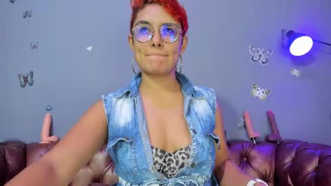 kaira_mosse_ online show from March 1, 12:20 pm