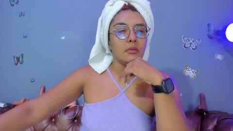 kaira_mosse_ online show from March 25, 12:01 pm
