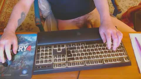 Leon online show from December 30, 1:58 pm