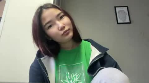 Sakura online show from April 19, 1:12 pm