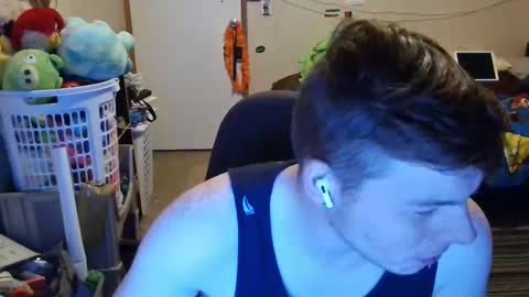 kaleb852744 online show from December 15, 2:18 am