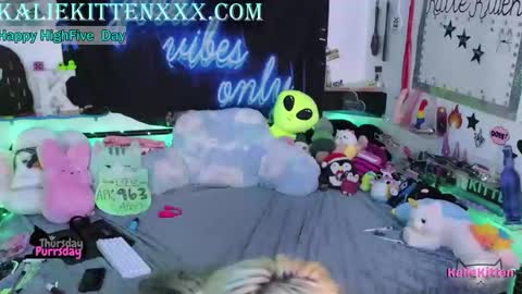 KalieKitten online show from April 16, 9:39 pm