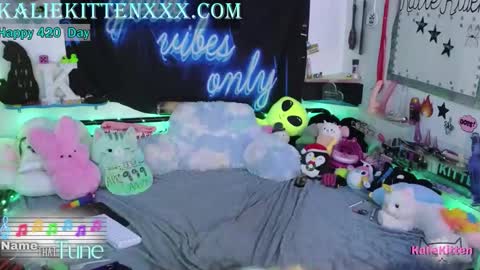 KalieKitten online show from April 21, 1:42 am