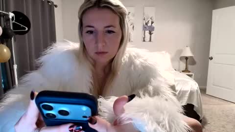 Kaliii jones online show from March 8, 11:42 pm