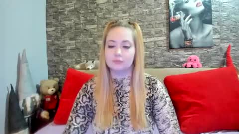 kalindahot online show from March 6, 1:16 am