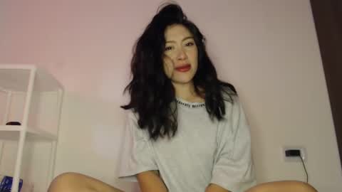 Snapshot of kalindi_ chatting on January 17, 4:15 pm ONLY FANS  cami0777 FANSLY Camilabcruz777    instagram  online show from January 17, 4:15 pm