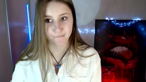 kamilla_love_ online show from April 21, 12:01 pm