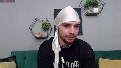 Kane online show from April 12, 9:52 pm