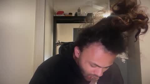 kaptanhook9 online show from April 12, 3:38 pm