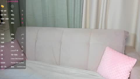 Karen online show from May 6, 9:26 am