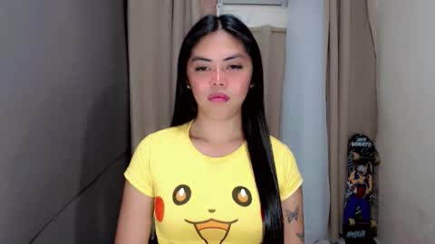 I AM BELLE online show from April 5, 3:09 pm