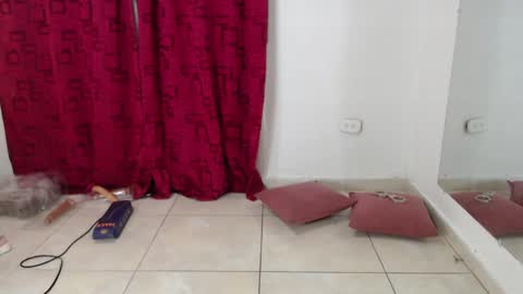 KarinaSimonz online show from February 16, 7:38 pm