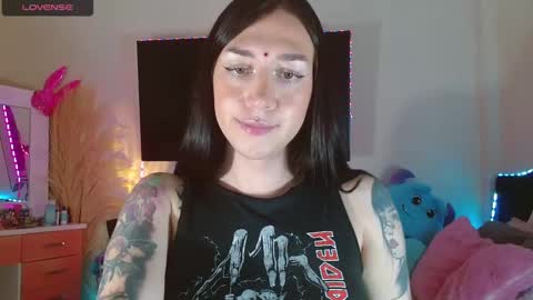 karla online show from December 5, 3:31 am