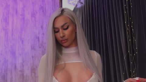 KarlaBart online show from January 12, 8:16 pm