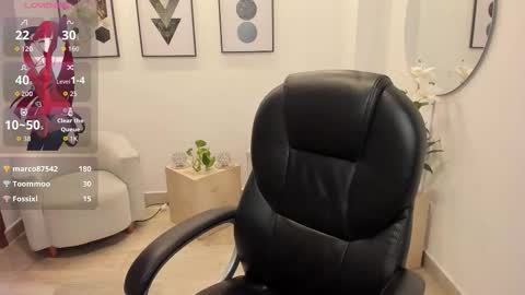 karliie kloss   online show from March 15, 5:56 am