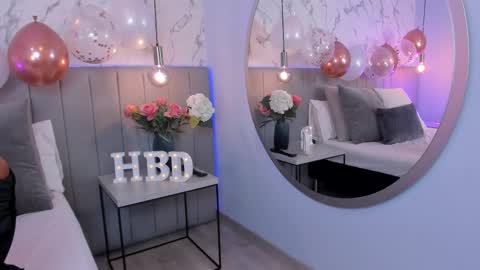 Snapshot of karlla_brown chatting on October 21, 3:27 pm karlla_brown online show from October 21, 3:27 pm