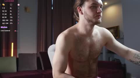 Karlos and Louis online show from March 28, 4:03 am