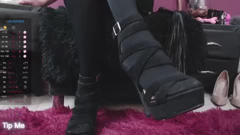  Karly  online show from February 19, 11:17 am