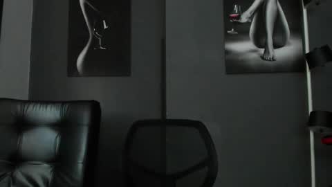   online show from December 15, 9:22 pm