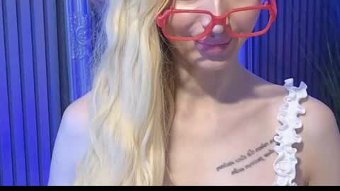 Julia online show from April 12, 7:40 pm