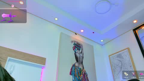 KAROL SCOTT online show from April 7, 10:34 pm