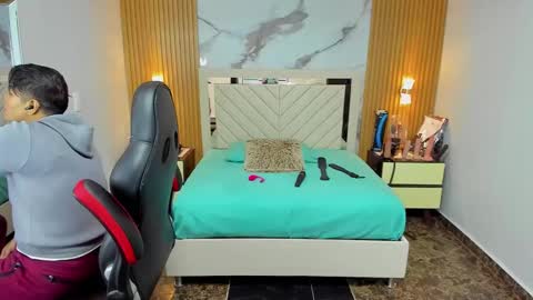 Karol and Luna online show from October 14, 2:36 am