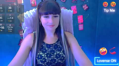 Caroline online show from July 18, 8:05 am