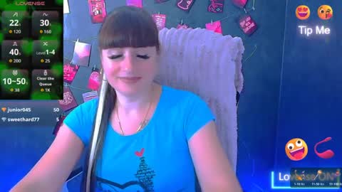 Caroline online show from June 18, 9:14 am